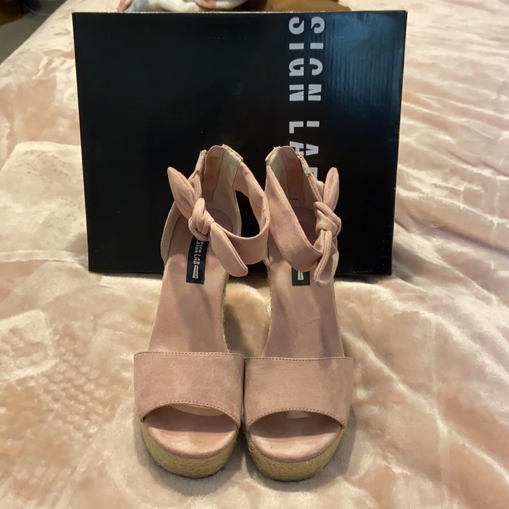 🎀Espadrille wedges with bow detail🎀